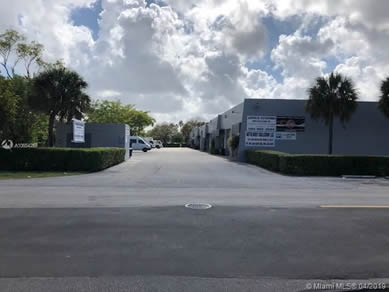 Florida Warehouses For Sale - Let us help you buy or sell your next Warehouse