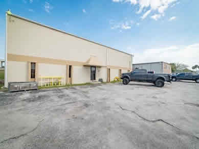 Florida Warehousess For Sale - Let us help you buy or sell your next Warehouses