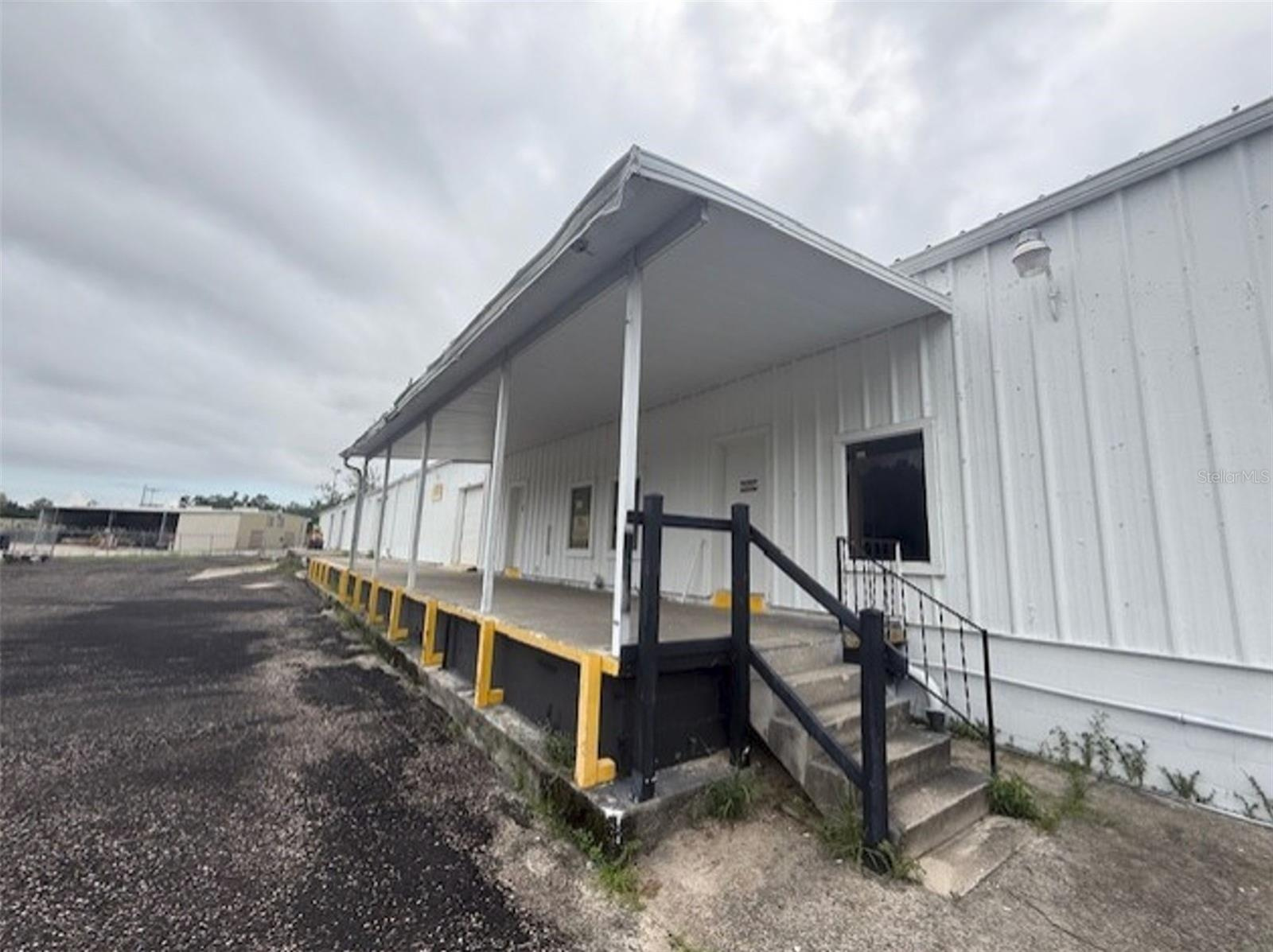 Warehouse For Sale in Jacksonville, FL - 32,500 sq ft