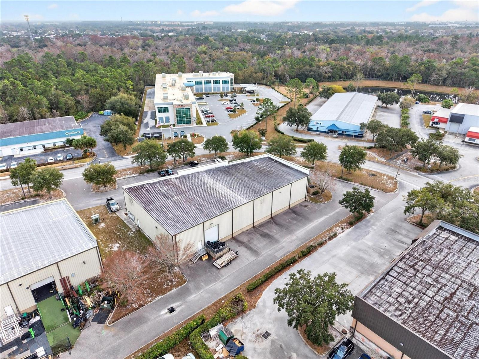 Warehouse For Sale in Oviedo, FL - 10,000 sq ft $3,000,000