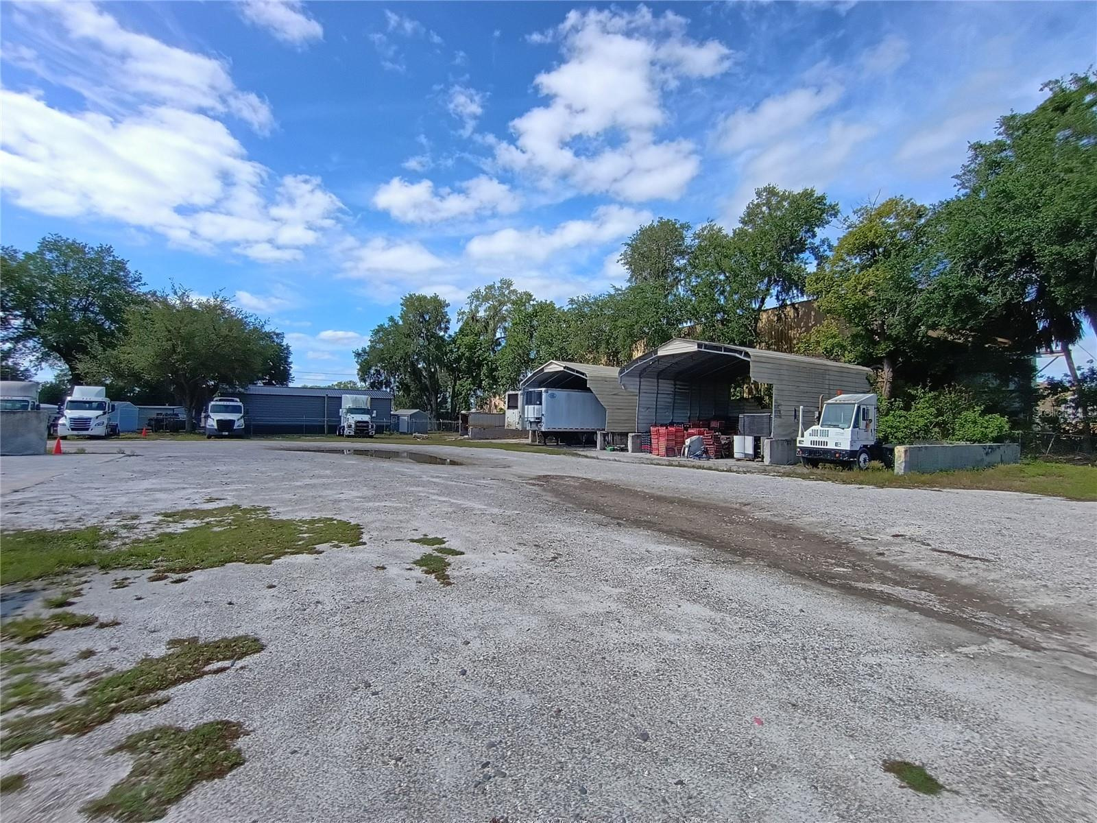 Industrial / Commercial property with storage yard - 5 acres For Sale in Plant City, FL $2,000,000