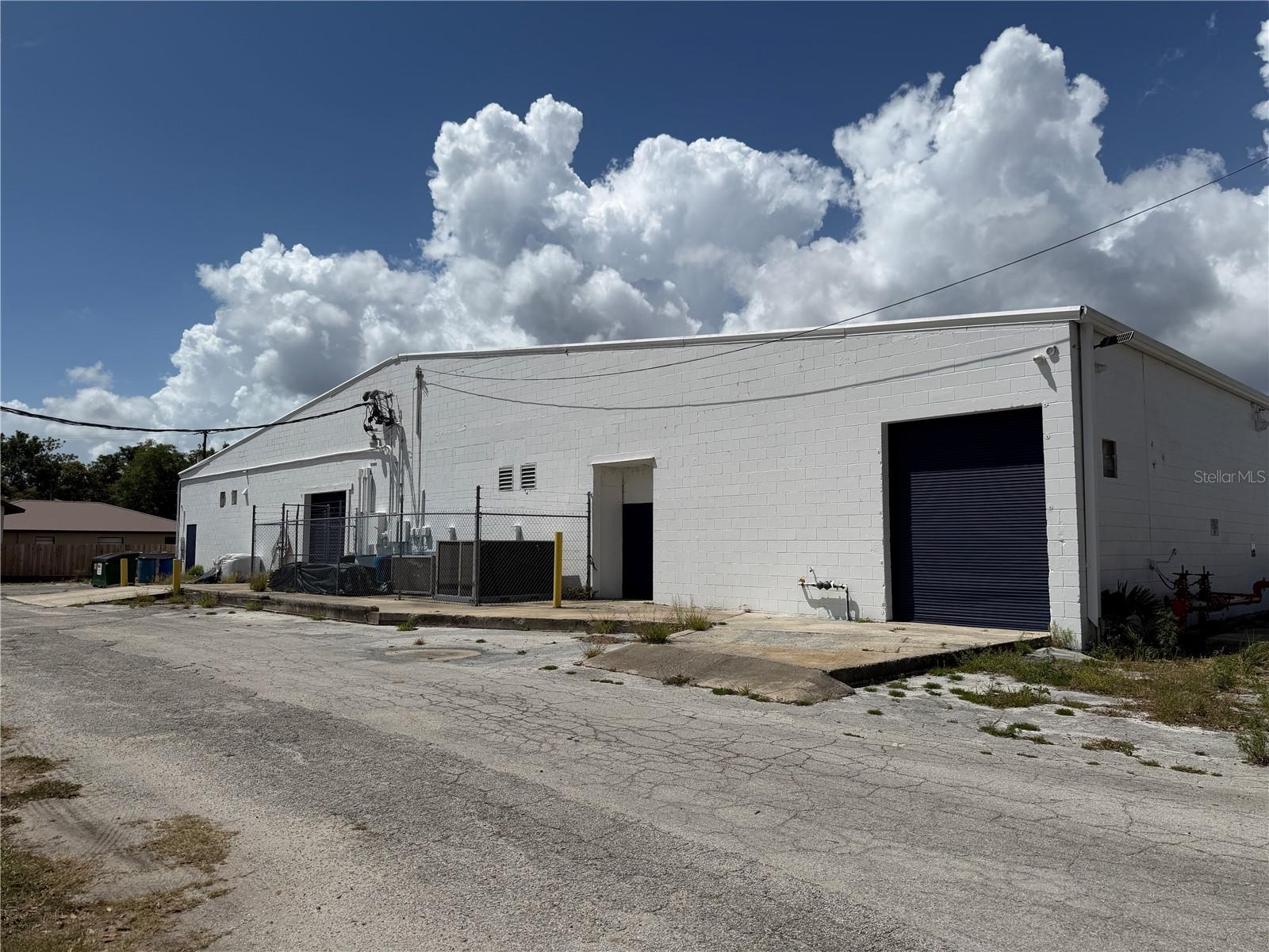 Warehouse For Sale in Eustis, FL - 15,600 sq ft $2,000,000