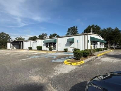 16,600 Sq Ft Storage Facility with 2 storefronts and a warehouse For Sale in Crystal River, FL $1,290,000