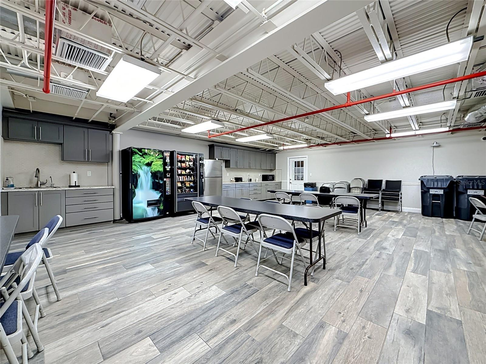 Clearwater Warehouse For Sale - 46,000 sq ft $6,449,000