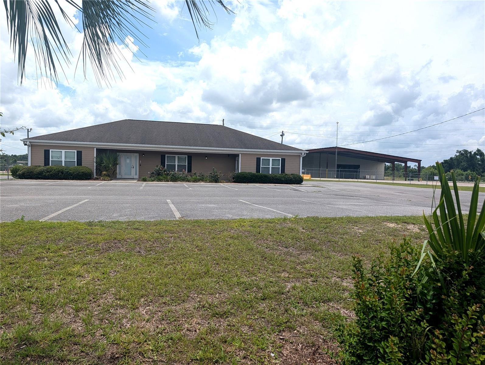 40 Acres Industrial Space with 175,000 sq ft of warehouse space For Sale in Taylor County, FL $7,000,000