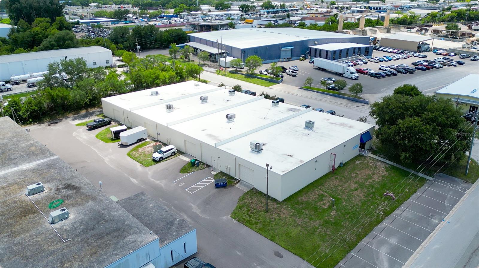 4 Unit Fully Leased Warehouses For Sale in Clearwater, Florida - 20k Sq Ft - $3,175,000