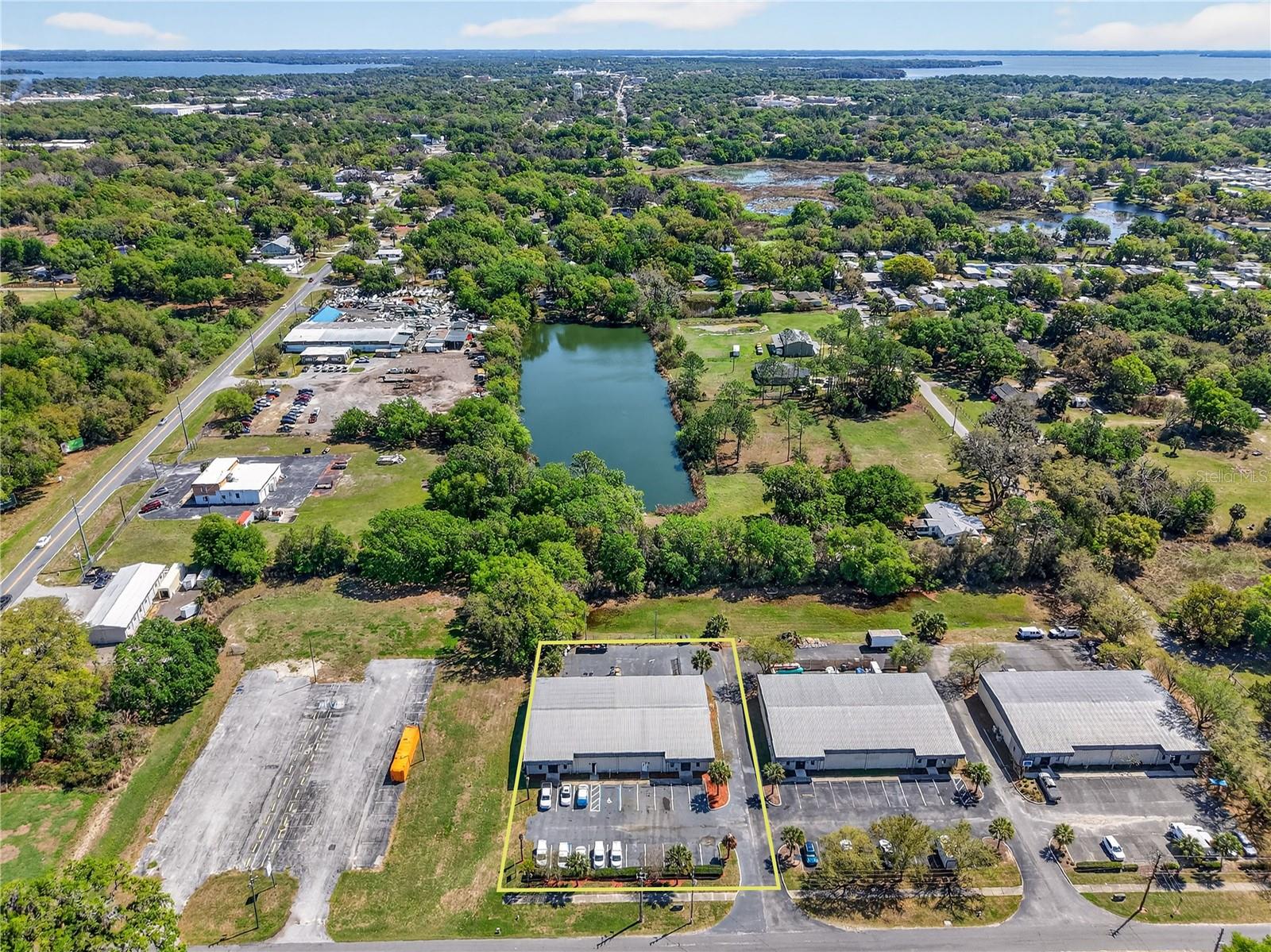 7,700 Sq Ft Warehouse For Sale in Leesburg, Florida -  $1,150,000 