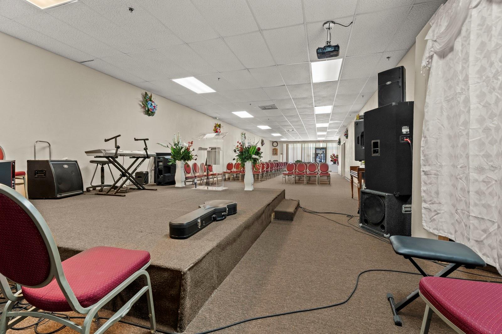 Commercial unit set up as a church For Sale in Orlando, Florida - $599,000